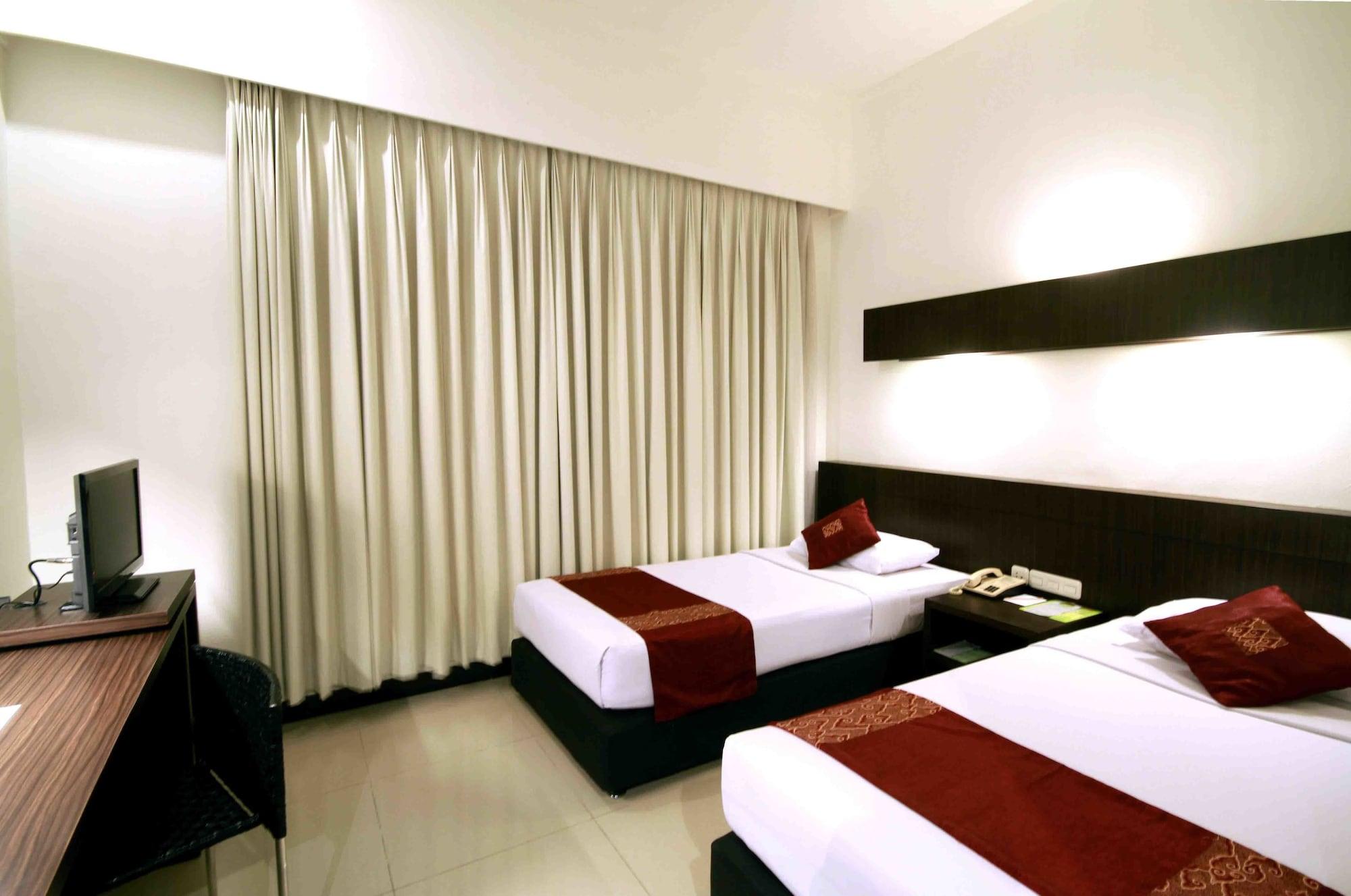 Bentani Hotel & Residence Чиребон Екстер'єр фото