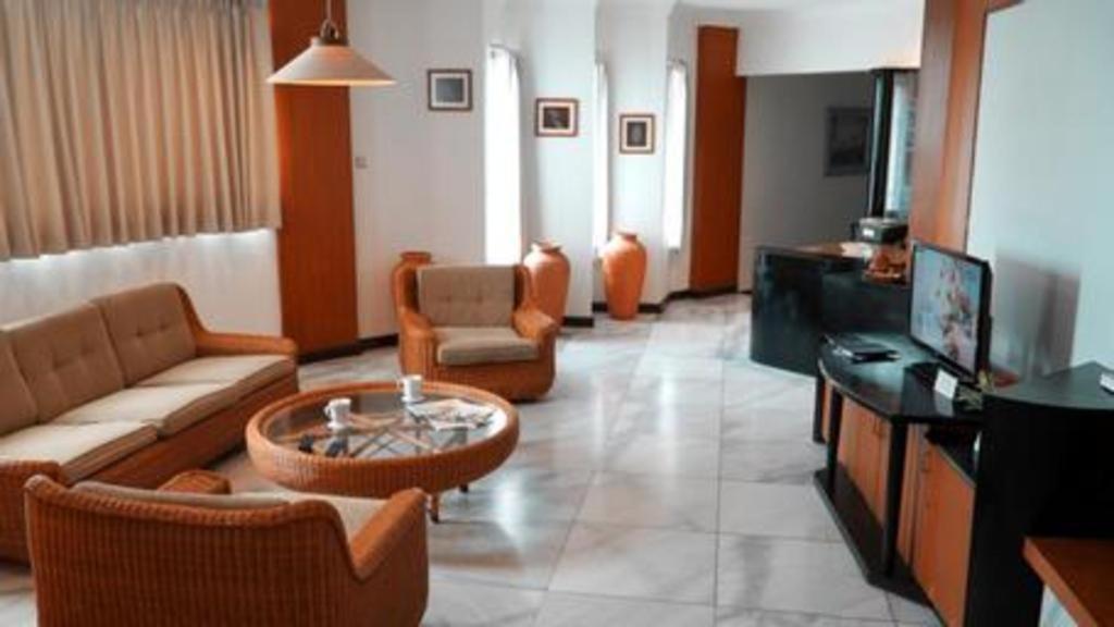 Bentani Hotel & Residence Чиребон Екстер'єр фото