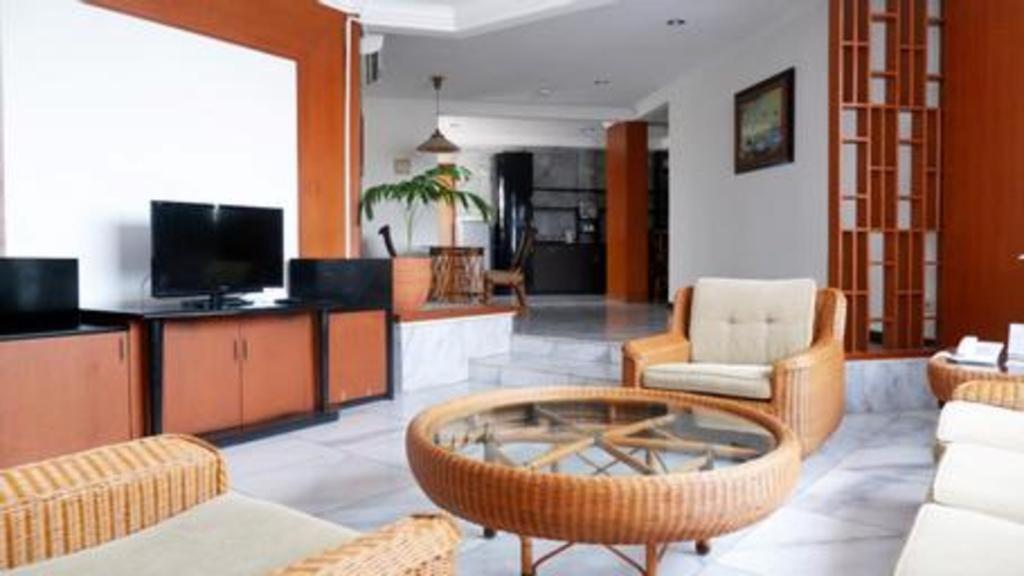 Bentani Hotel & Residence Чиребон Екстер'єр фото