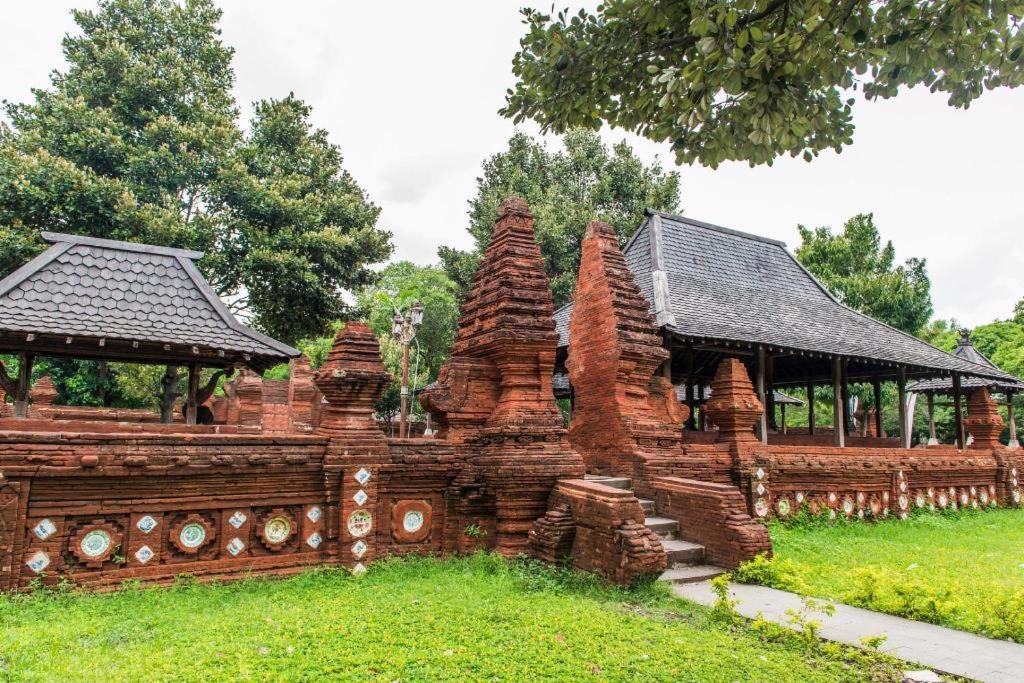 Bentani Hotel & Residence Чиребон Екстер'єр фото