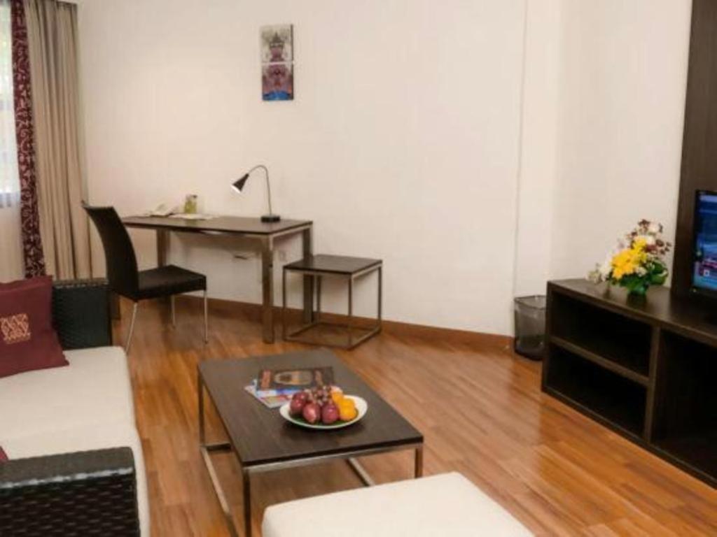 Bentani Hotel & Residence Чиребон Екстер'єр фото