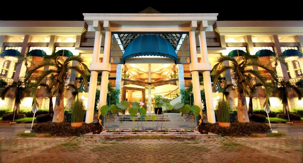 Bentani Hotel & Residence Чиребон Екстер'єр фото