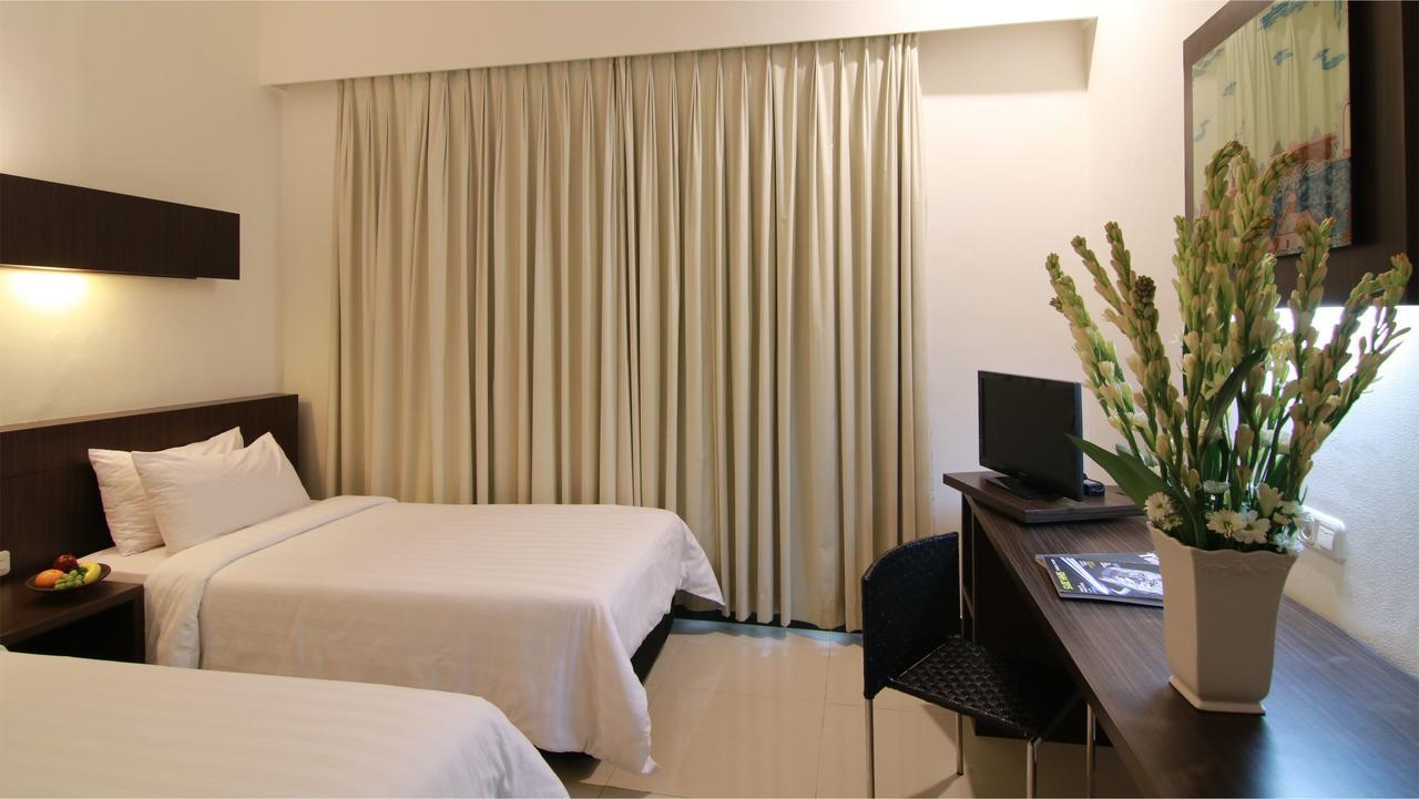 Bentani Hotel & Residence Чиребон Екстер'єр фото
