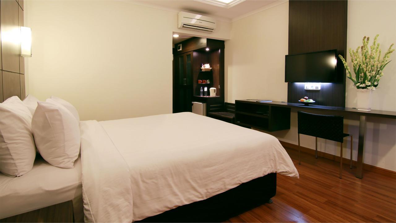 Bentani Hotel & Residence Чиребон Екстер'єр фото